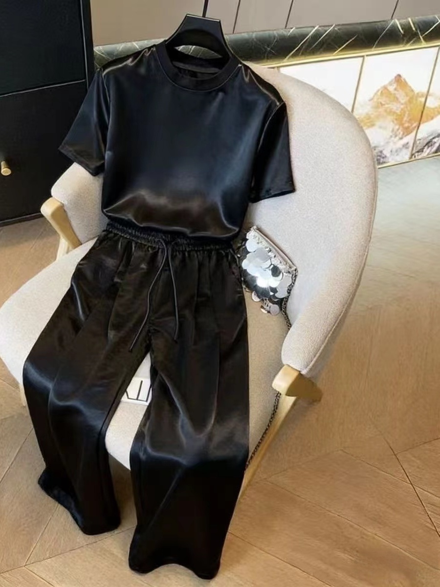 Glossy Acetate Ice Silk Short  - Summer Clothing Brands 리뷰 및 가격